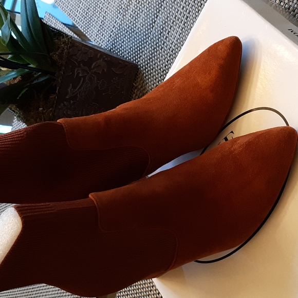 Steve Madden boots. - Picture 3 of 4